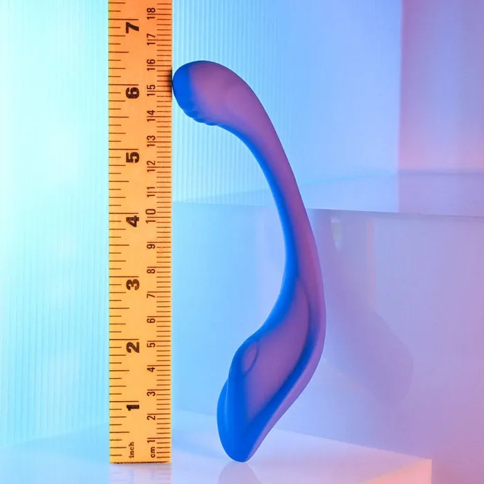 Vibrators Evolved Evolved ANYWHERE VIBE USB Rechargeable Flexible Vibe with Remote